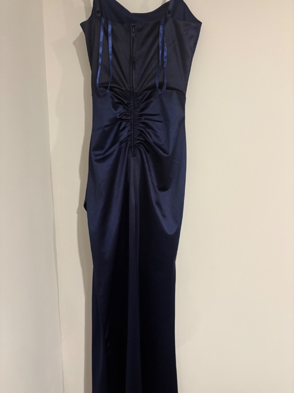 Dress - Picture 6 of 6